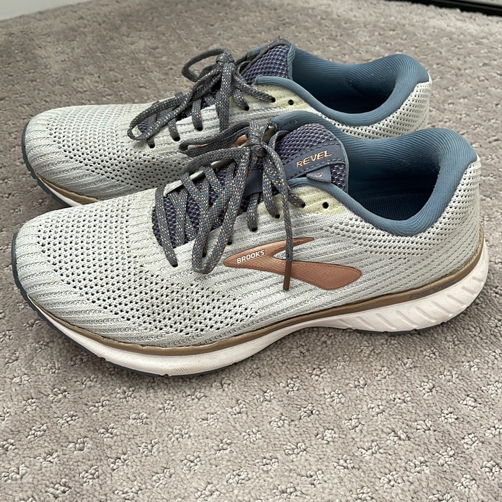 Brooks Revel Tennis Shoes